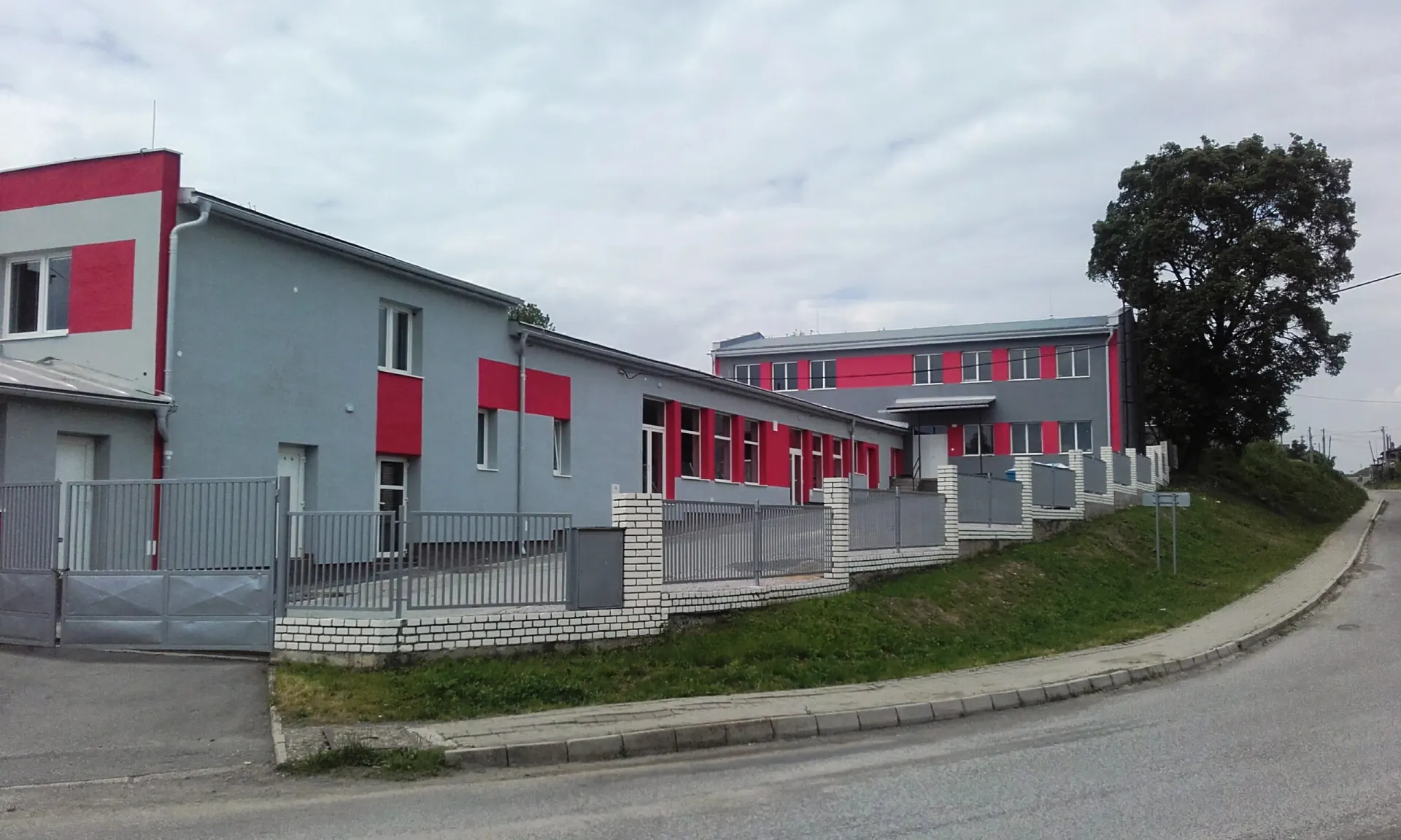 Zatepľovanie fasády budovy